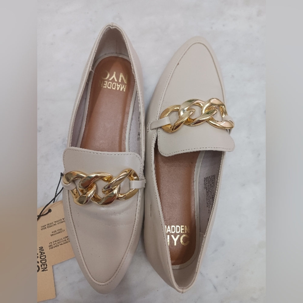 Trendy Chain Moccasins